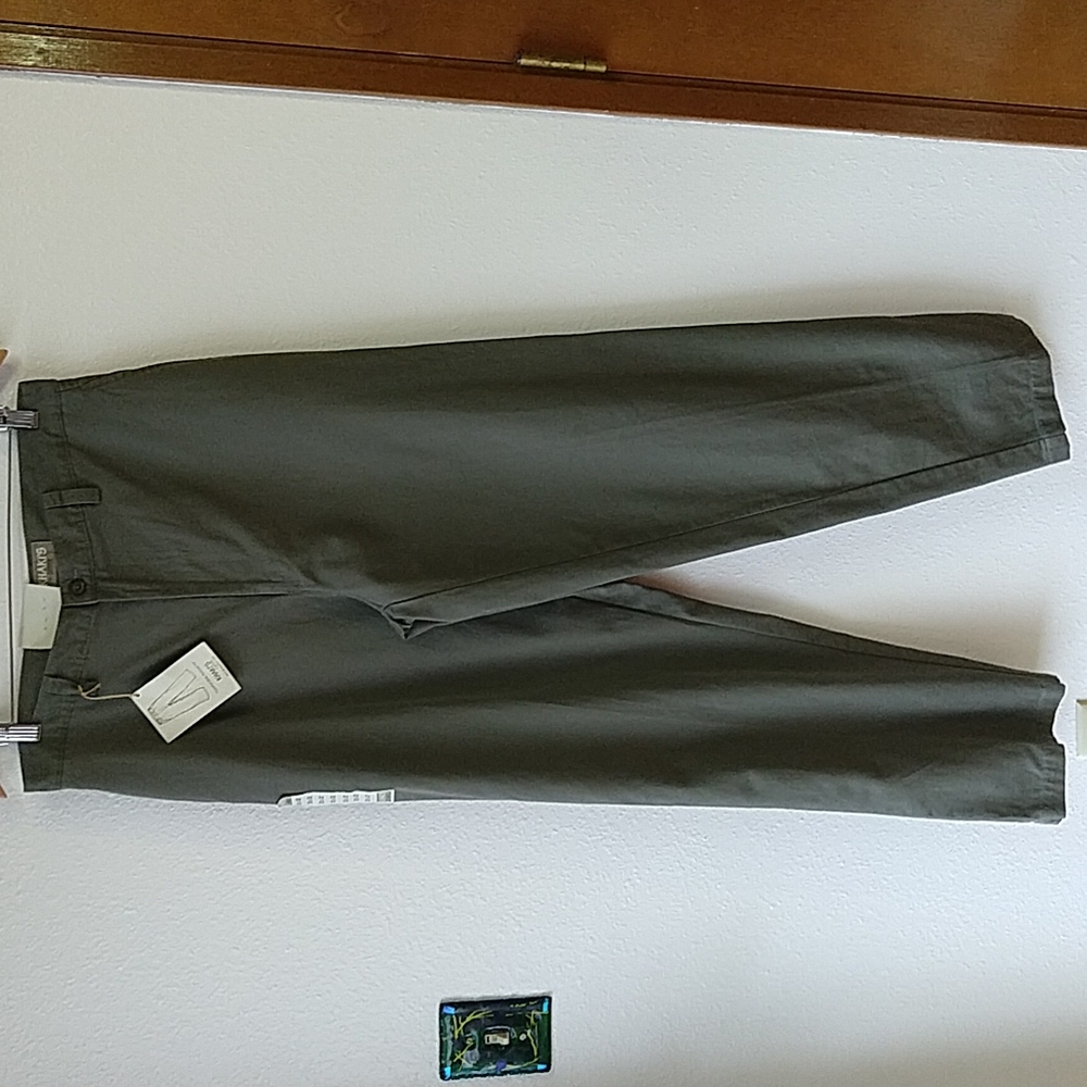 Relaxed Fit Khaki Pants by Arrow Olive 33x32